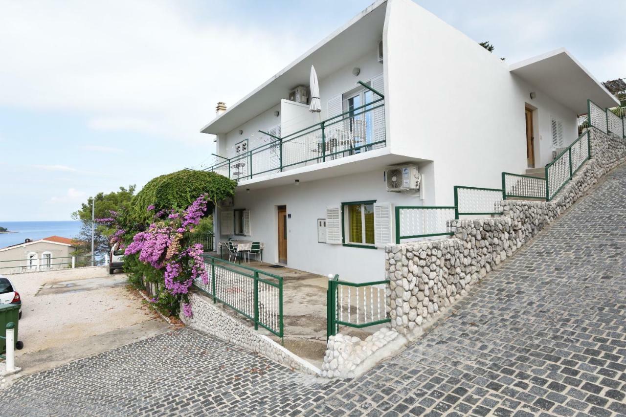 Apartment Dijo I Primošten Kültér fotó