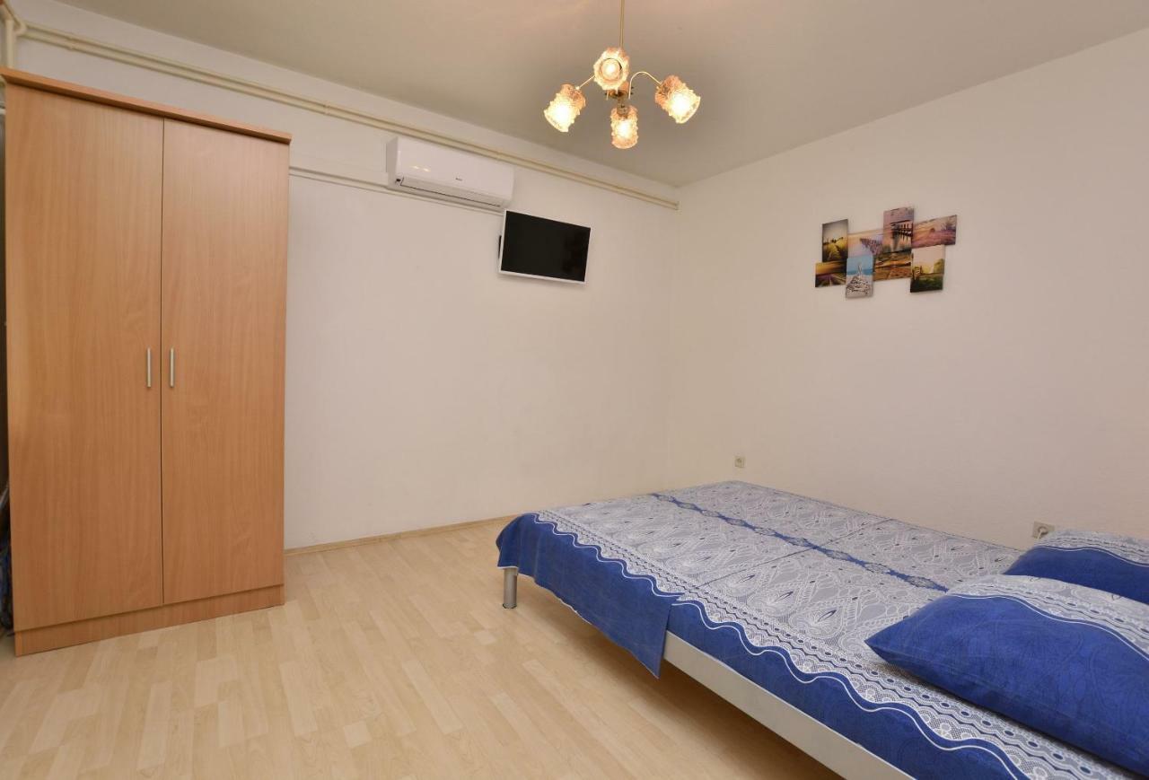 Apartment Dijo I Primošten Kültér fotó